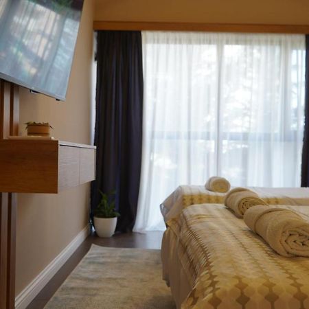 Daily Rent Studio Apartments Тирана Екстер'єр фото