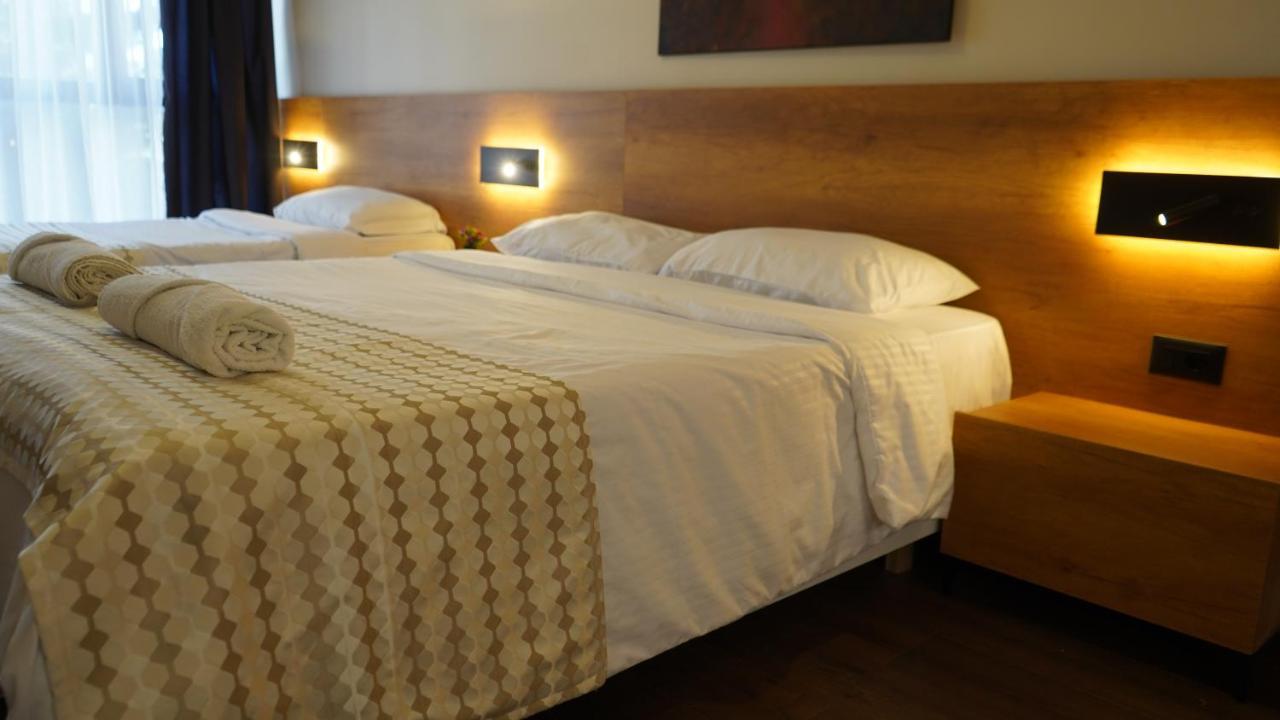 Daily Rent Studio Apartments Тирана Екстер'єр фото