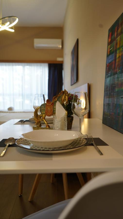 Daily Rent Studio Apartments Тирана Екстер'єр фото