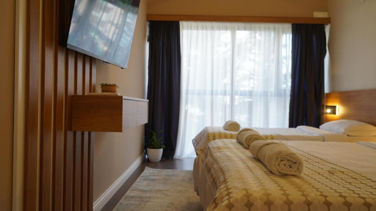Daily Rent Studio Apartments Тирана Екстер'єр фото
